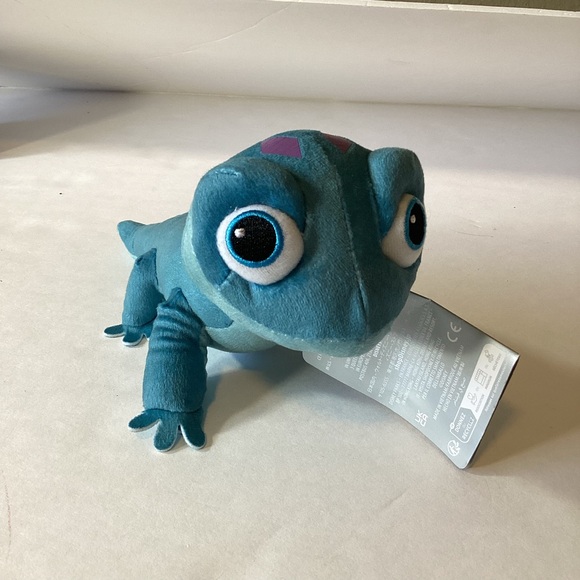 Disney's Bruni The Salamander Stuff Plush Toy NWT - Picture 3 of 9
